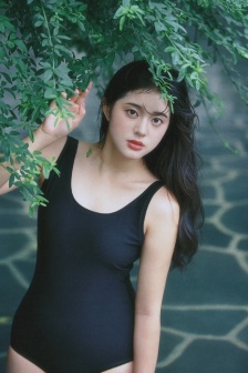 办公室被三个老板玩弄的文案